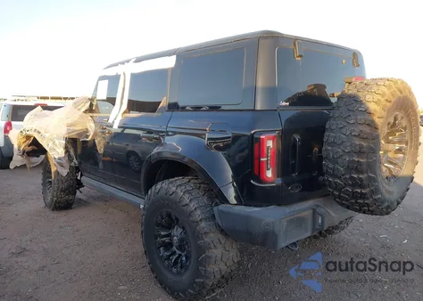 2022 Ford Bronco Wildtrak z USA, uszkodzony, nr VIN 1FMEE5DP3NLB22834